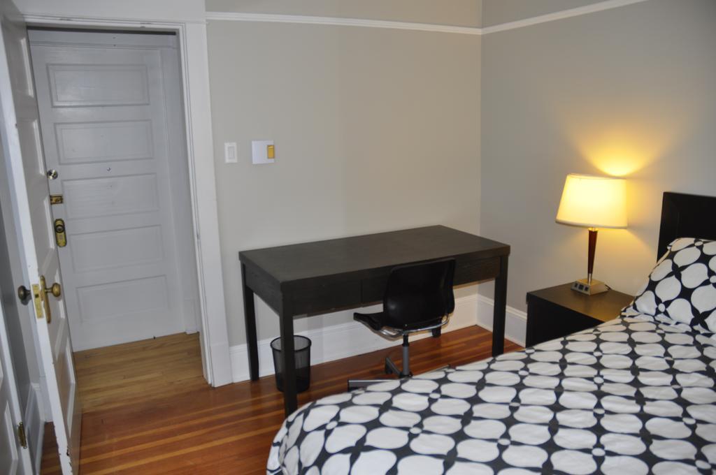 Moncton Suites - Apartments Across Georges Dumont ภายนอก รูปภาพ