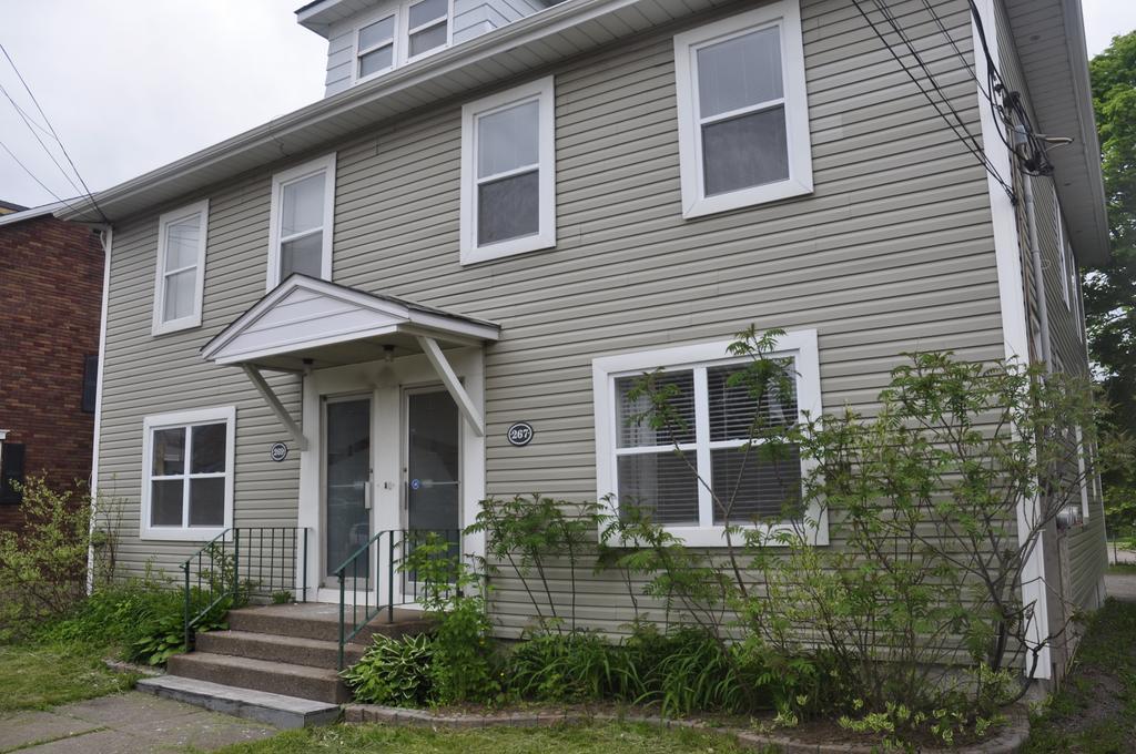 Moncton Suites - Apartments Across Georges Dumont ภายนอก รูปภาพ