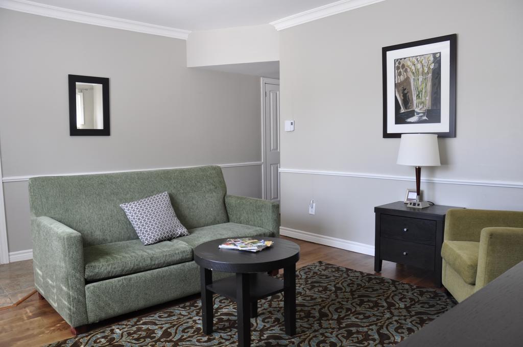 Moncton Suites - Apartments Across Georges Dumont ภายนอก รูปภาพ