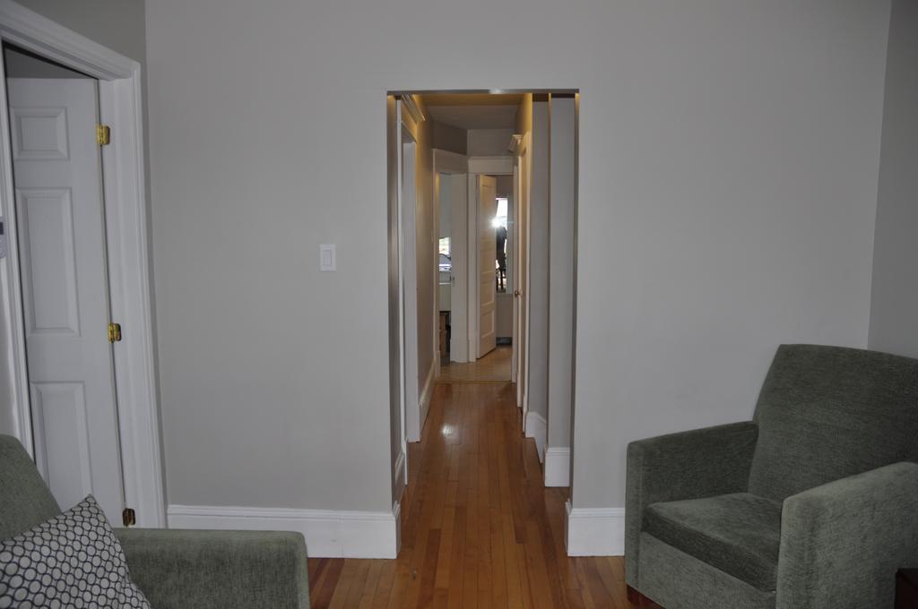 Moncton Suites - Apartments Across Georges Dumont ภายนอก รูปภาพ