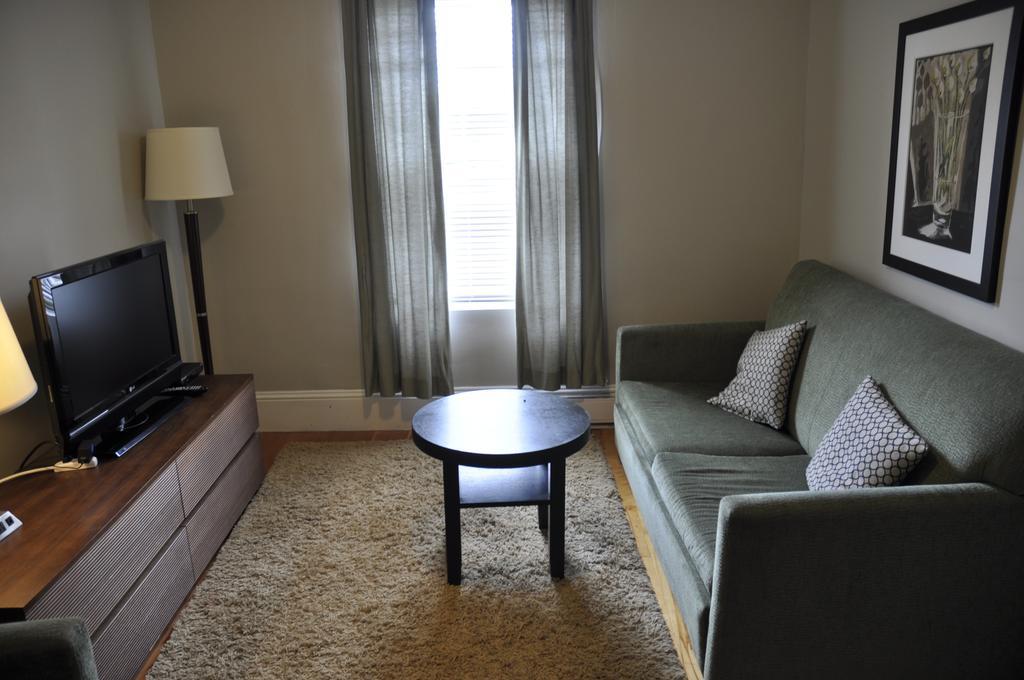 Moncton Suites - Apartments Across Georges Dumont ภายนอก รูปภาพ