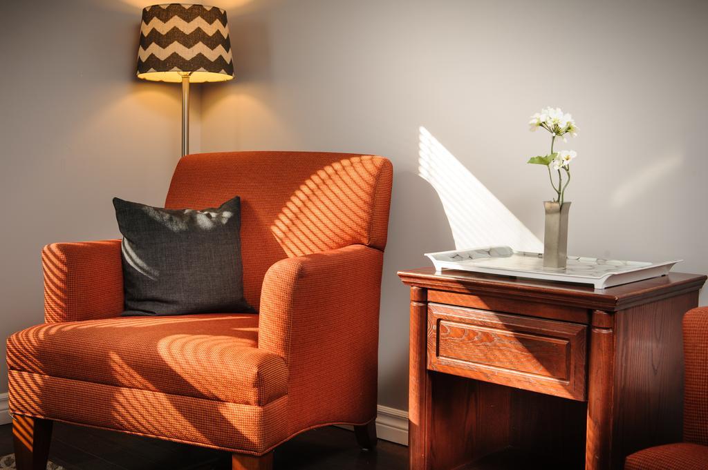 Moncton Suites - Apartments Across Georges Dumont ภายนอก รูปภาพ