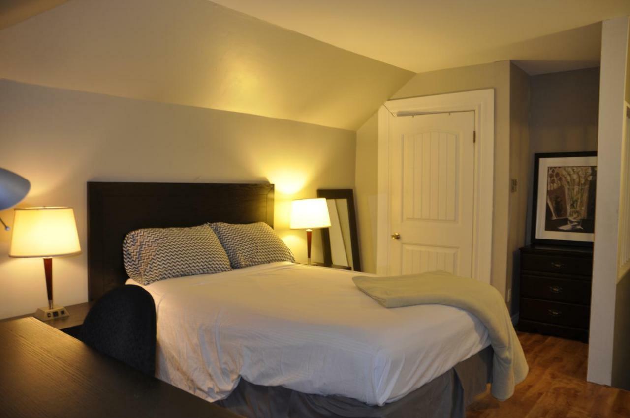 Moncton Suites - Apartments Across Georges Dumont ภายนอก รูปภาพ
